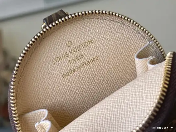 Aaa replica ru POCHETTE VUITTON LOUIS MAXI ACCESSOIRES MULTI 0517